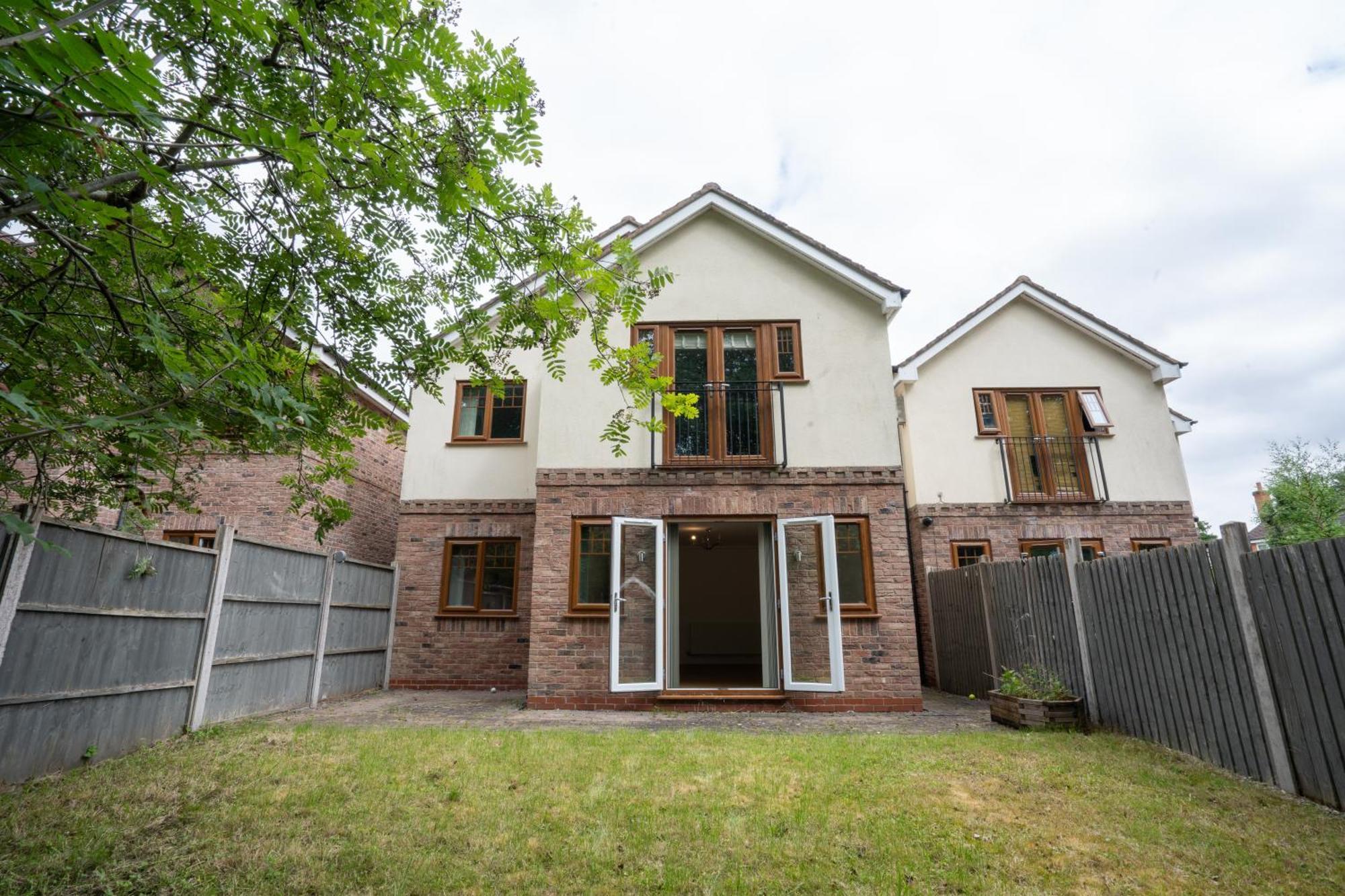Вилла Emirates House, Luxe 5 Bed, With King Sized Beds, Next To Aiport & Nec, Jlr 5 Mins Marston Green Экстерьер фото