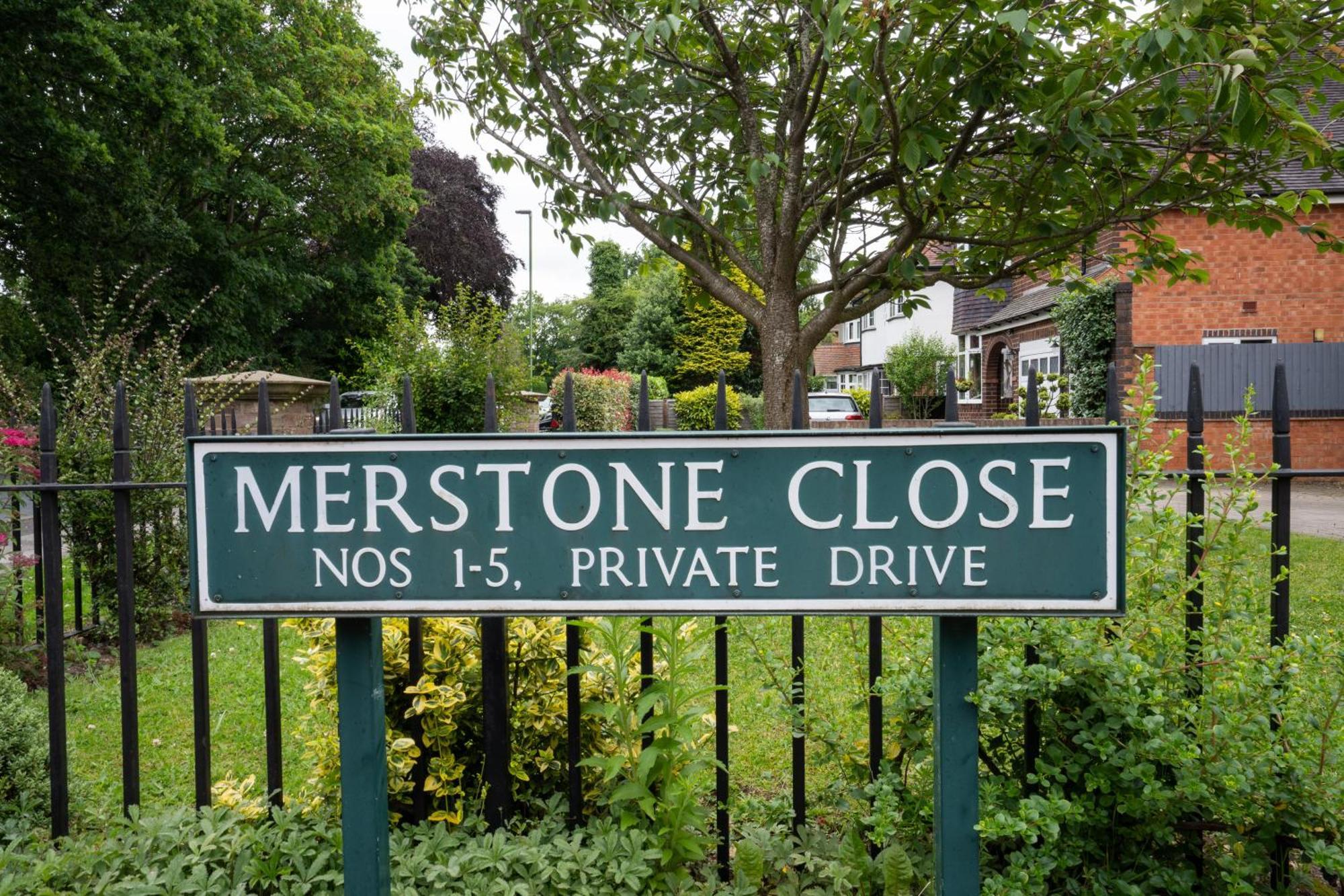 Вилла Emirates House, Luxe 5 Bed, With King Sized Beds, Next To Aiport & Nec, Jlr 5 Mins Marston Green Экстерьер фото